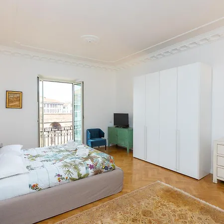 Amazing Piazza Fiume *