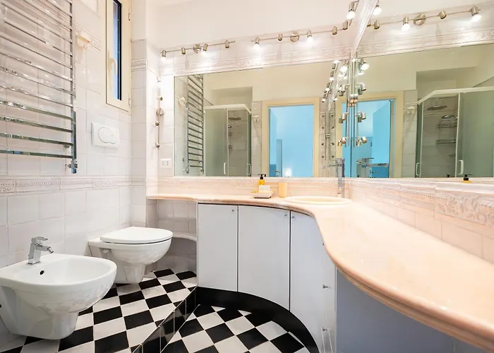 Amazing Piazza Fiume