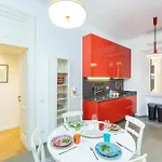 Amazing Piazza Fiume Apartment *